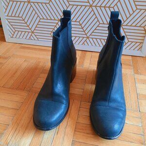 Toms black leather heel ankle booties, US 8
